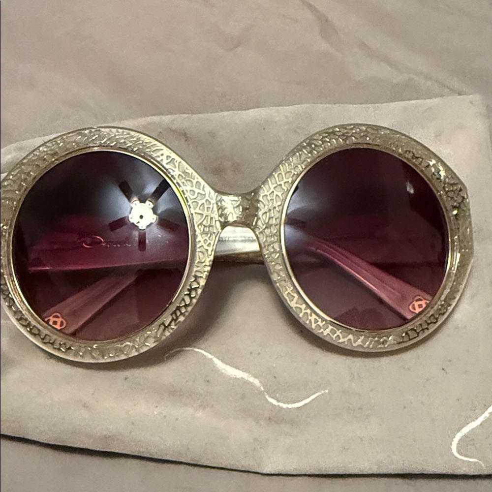 Women’s sunglasses